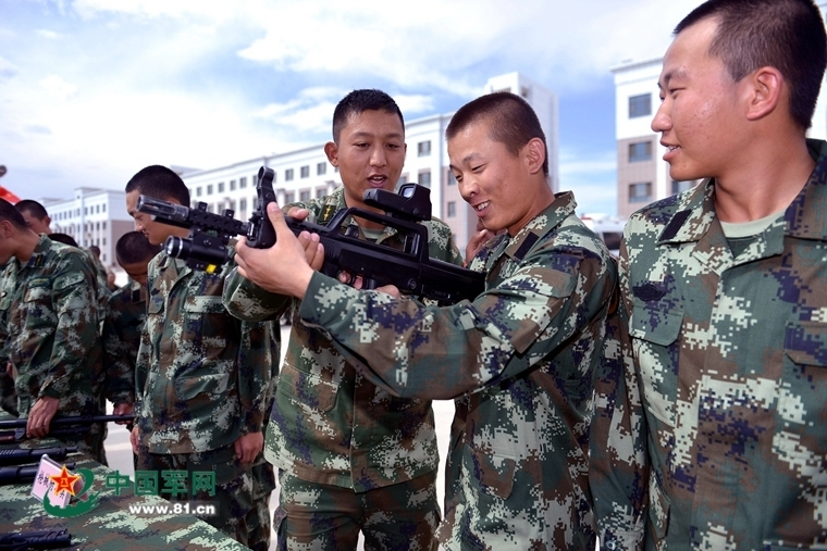 联合国工作人员的困境：在战火中挣扎  